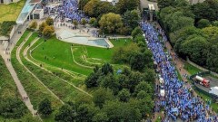 Тысячи жителей Шотландии вышли на марш в поддержку независимости 