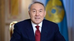 Назарбаев поздравил казахстанцев с Пасхой