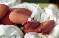 Врачи рассказали о состоянии брошенного в общежитии Астаны младенца