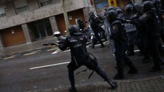 Референдум о независимости в Каталонии: полиция закрывает участки, слышны выстрелы