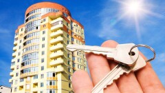 Дети-сироты из Талдыкоргана навели порядок в очереди за жильём
