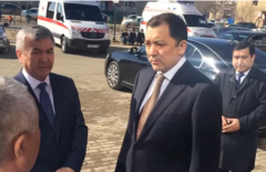 Акима Атырауской области шокировала огромная толпа в поликлинике