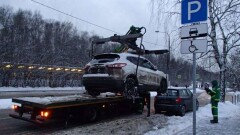 Автомобили, мешающие уборке снега, эвакуируют с улиц Алматы