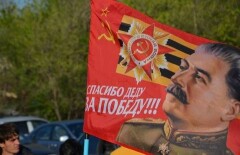 Власти ЗКО отрицают факт проведения автопробега с портретами Сталина в Уральске