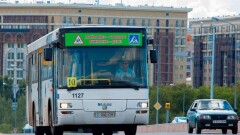 На пригородных маршрутах Астаны предложили поднять цену за наличный расчёт вдвое
