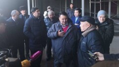 Жители Алматы попросили построить школу вместо контейнеров на рынке "Мизам"