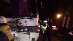 Два пассажирских автобуса столкнулись в Кызылординской области: есть погибшие