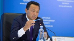 Сауат Мынбаев ответил, будет ли дальше дешеветь бензин