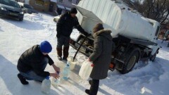 Для оставшихся без воды жителей Талгара организовали её подвоз