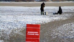 Три десятка сельских школьников ежедневно рискуют провалиться под лёд