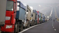 КГД: Проблему с заторами на границе Казахстана и Узбекистана решит перераспределение потоков