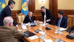 Назарбаеву представили проект строительства Всемирного торгового центра в Астане