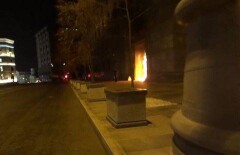 Скандально известный российский художник поджёг здание ФСБ