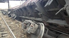В Актюбинской области с рельсов сошли 22 вагона с рудой