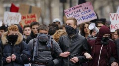 Парламент Франции одобрил закон об ограничении прав демонстрантов