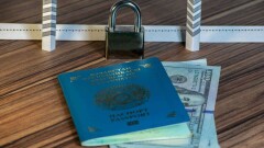 Подтвердить происхождение сумм свыше 100 тысяч долларов обяжут пересекающих границу ЕАЭС