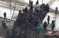 Безликая толпа у "Казкома" и поджог у БЦК - ипотечники Алматы вновь вышли на штурм