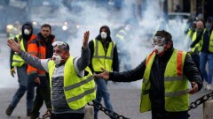 В Париже и Маастрихте прошли демонстрации "жёлтых жилетов"