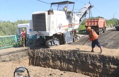 Тысячи жителей Уральска утомлены затянувшимся восстановлением переправ