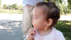 Маленькую девочку жестоко искусали в частном детском саду Актобе