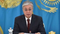 Токаев: Ношение масок в публичных местах и транспорте является обязательным