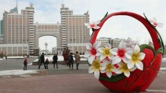 В Астане к 8 Марта на билбордах разместят портреты молодых женщин – рабочих, учёных, волонтёров