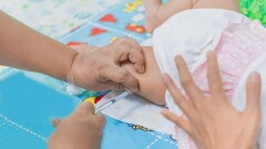 ООН: Из-за пандемии впервые за 28 лет многие дети не получили прививку от дифтерии, коклюша и столбняка