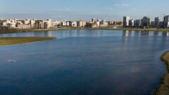 Кто самовольно застраивает озеро Малый Талдыколь в Нур-Султане? Репортаж Informburo.kz