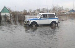 В СКО к борьбе с паводком подключились полицейские