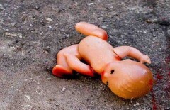 Трёхлетняя девочка разбилась насмерть в Мангистауской области