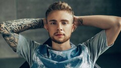 Певец Егор Крид застрял в Караганде из-за неполадок с самолётом