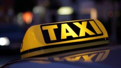 "Бомбила" в Астане заставил иностранку заплатить за поездку 12 тысяч тенге