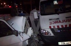 В Шымкенте "Волга" протаранила карету "скорой помощи"