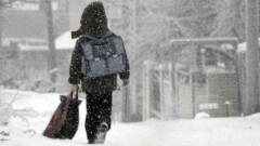 В Астане из-за плохой погоды отменили занятия для школьников второй смены
