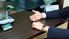 Генпрокурор РК предложил фотографировать клиентов ломбардов