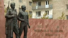 Вандала, укравшего бронзового мальчика и буквы с мемориала воинам ВОВ, осудили в Астане