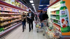 Калькулятор новогоднего стола: в каком супермаркете дешевле закупать продукты? (инфографика)