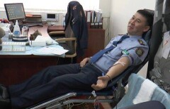 Полицейские Алматы сдали кровь для пострадавших в ДТП