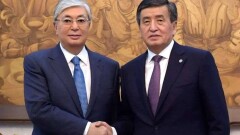 Касым-Жомарт Токаев поздравил Сооронбая Жээнбекова с днём рождения