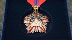 Погибшего от рук браконьеров егеря Каныша Нуртазинова посмертно наградили орденом "Айбын"