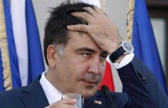 Саакашвили обозвал депутата "накачанным ублюдком"