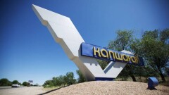 Акима Капшагая уличили в хамстве в разговоре с населением