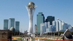 Вопрос о переименовании Астаны в Нурсултан решил Парламент. Токаев отказался от референдума
