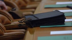 Зарплаты госслужащих в 2017 году: сколько получают сотрудники акиматов и министерств