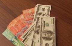 Курс доллара на бирже превысил 340 тенге