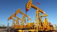 Странам ОПЕК и не-ОПЕК предлагают сохранить сниженный уровень нефтедобычи