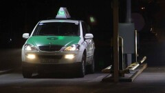 Таксопарки Казахстана заявили о падении доходов сразу на 30%