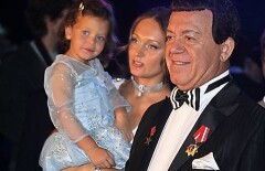 Иосиф Кобзон предложил вручить премию "Муз-ТВ" Назарбаеву 
