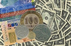 372 тенге за доллар - новый исторический максимум установлен на бирже