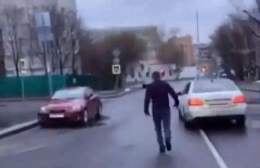 Водитель в Шымкенте пытался сбежать от своей самостоятельно едущей машины